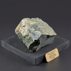 GREEN AVENTURINT RAW CRISTAL